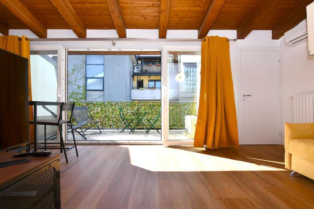 Bocconi Fond Prada Ieo Spettacolare Attico Con Terrazzo Apartment มิลาน ภายนอก รูปภาพ
